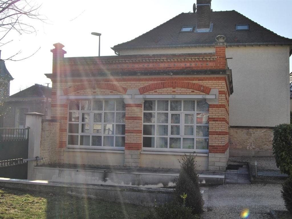 Gite La Tour Boileau Troyes Exterior photo
